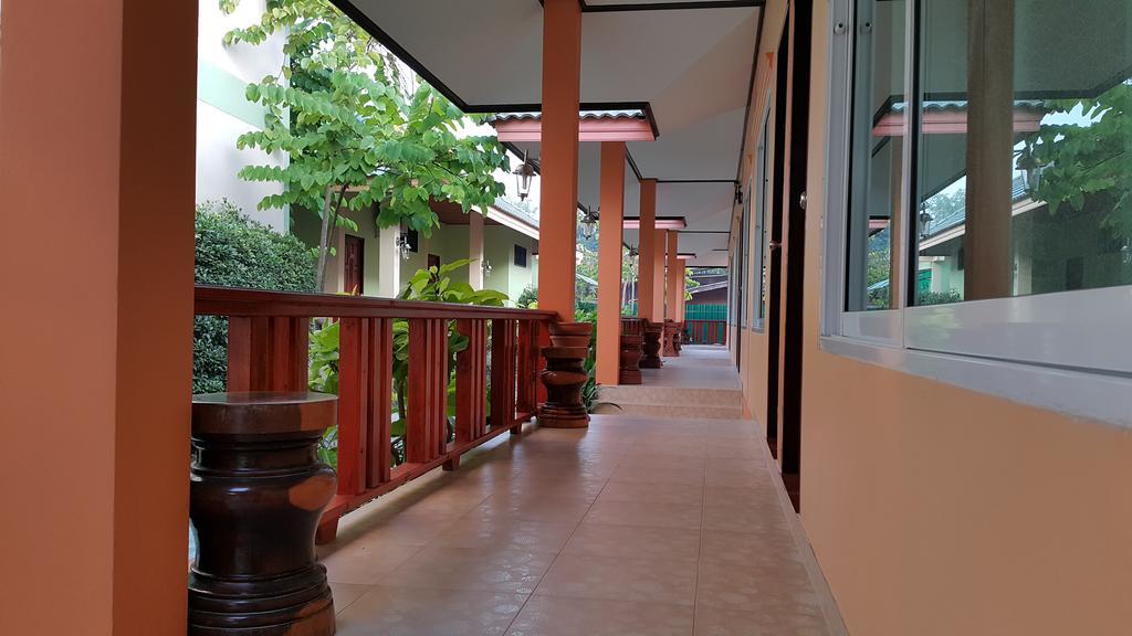 Ruen Narisra Resort Sukhothai Exteriör bild